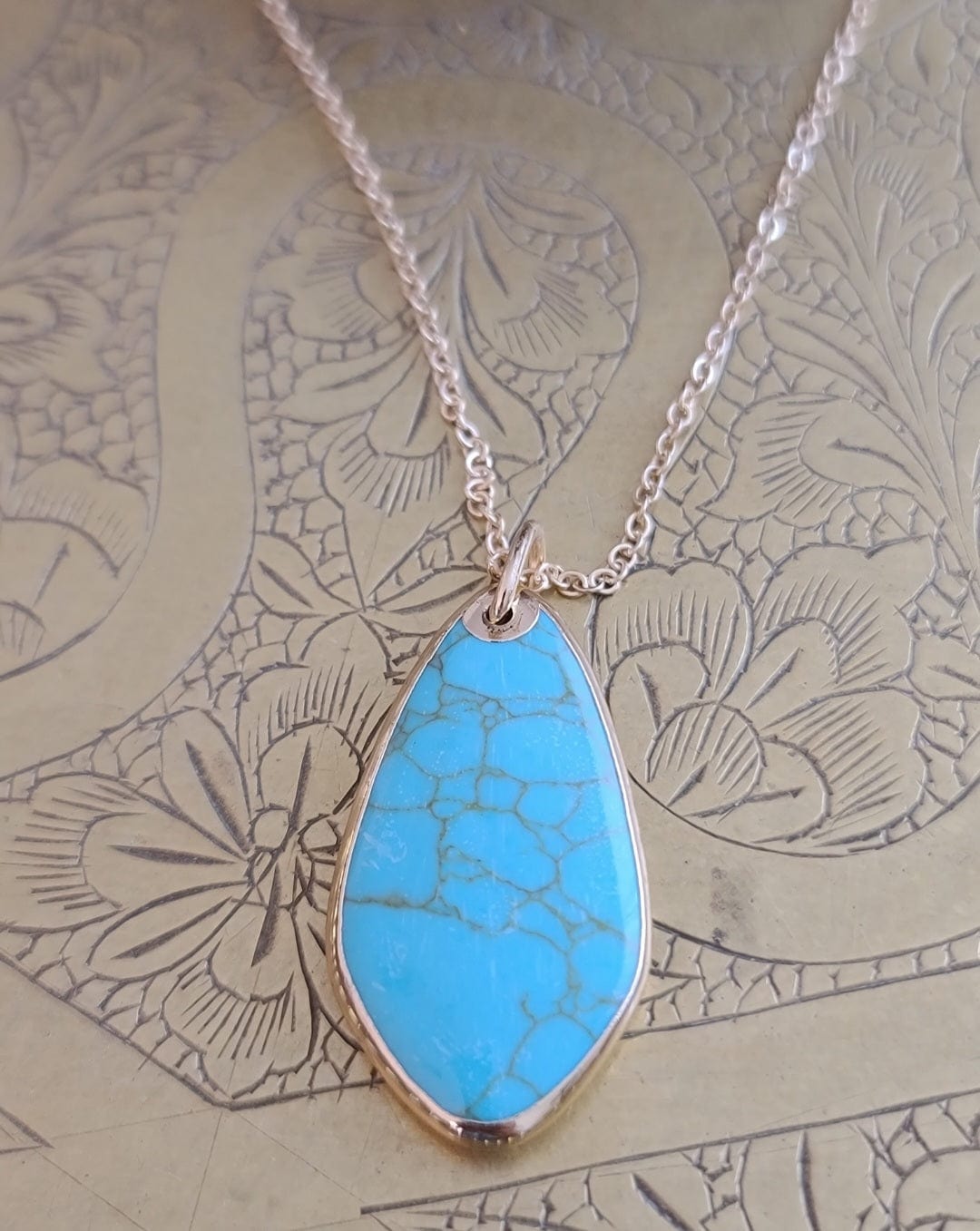 Turquoise Pendant Necklace ilaments Jewelry